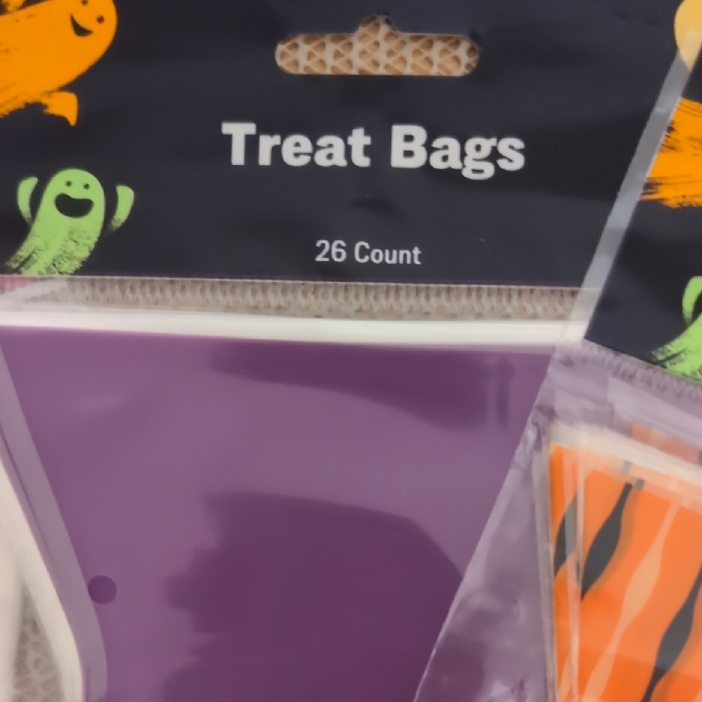 Pick 1 Halloween Treat Bags 26 Count New - Picture 2 of 3